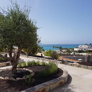 https://casa-roja-costa-calma.in-canary-islands.com
