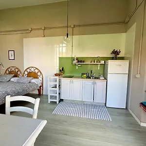 https://tasca-house.in-canary-islands.com