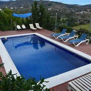 apartamento-estudio-en-villa-con-piscina.1costadelsol.com/